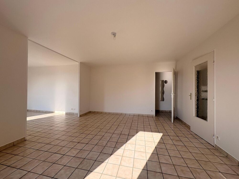 location Appartement - 2 pièce(s) - 74 m² Aubenas (07200)