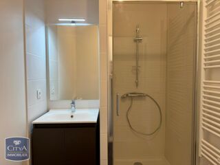  Appartement à louer 2 pièces 40 m²