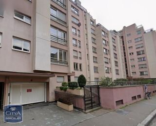  Parking / Garage � louer 