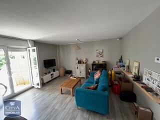  Appartement à louer 3 pièces 67 m²