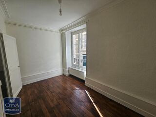  Appartement à louer 3 pièces 76 m²