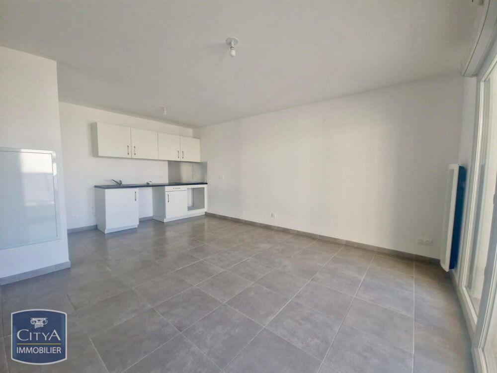 location Appartement - 2 pièce(s) - 45 m² Hyères (83400)