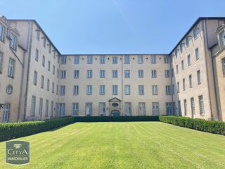  Appartement à louer 2 pièces 37 m²