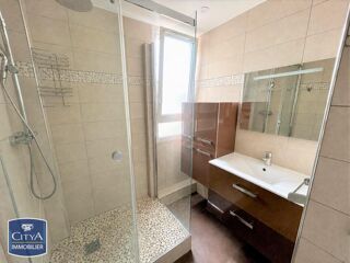  Appartement à louer 4 pièces 68 m²