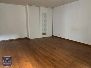  Appartement à louer 2 pièces 49 m²