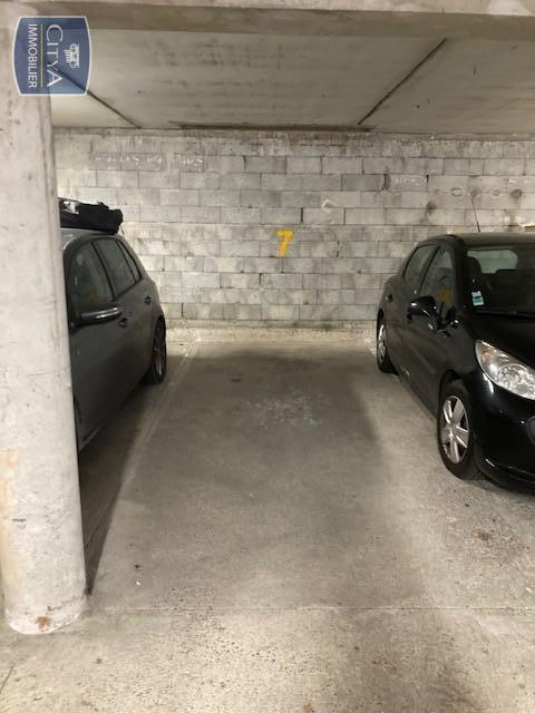  Parking / Garage  louer 12 m