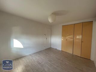 Maison à louer 6 pièces 152 m²