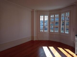  Appartement  louer 4 pices 90 m