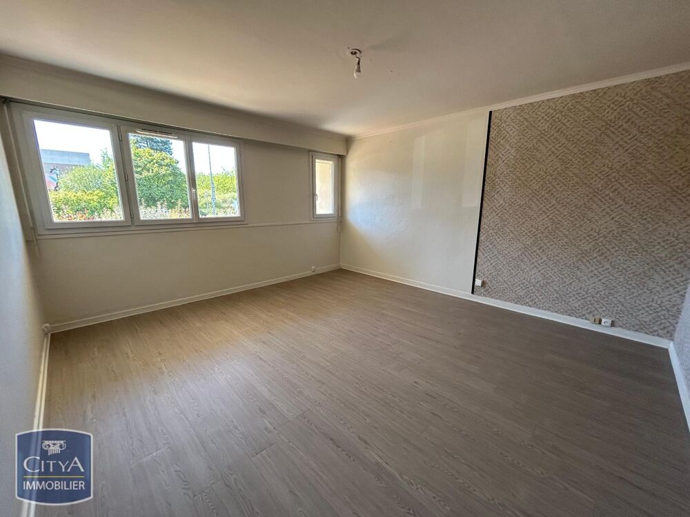 A LOUER APPARTEMENT RENOVE 3 PIECES - 70 M² - LAVAL Cet ....