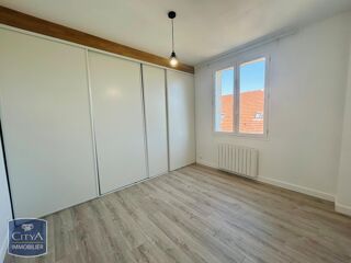  Appartement à louer 2 pièces 32 m²