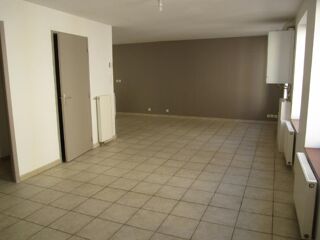  Appartement à louer 4 pièces 105 m²