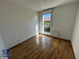  Appartement à louer 3 pièces 63 m²