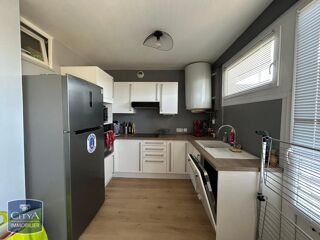  Appartement à louer 4 pièces 70 m²