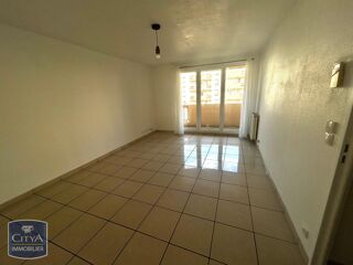  Appartement à louer 2 pièces 46 m²
