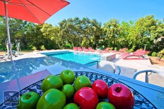  Villa à louer 5 pièces 199 m² Castelnau le lez