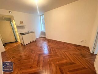  Appartement à louer 2 pièces 31 m²