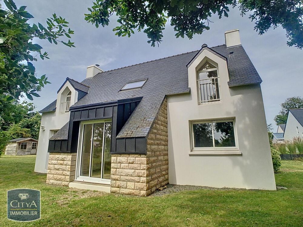 location Maison - 5 pièce(s) - 130 m² Locoal-Mendon (56550)