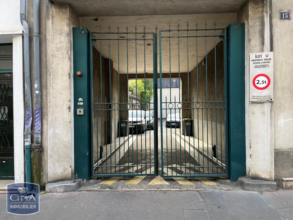 location Parking / Garage Tours (37000)