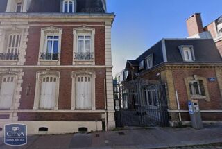  Parking / Garage à louer 