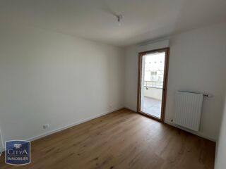  Appartement à louer 3 pièces 61 m²