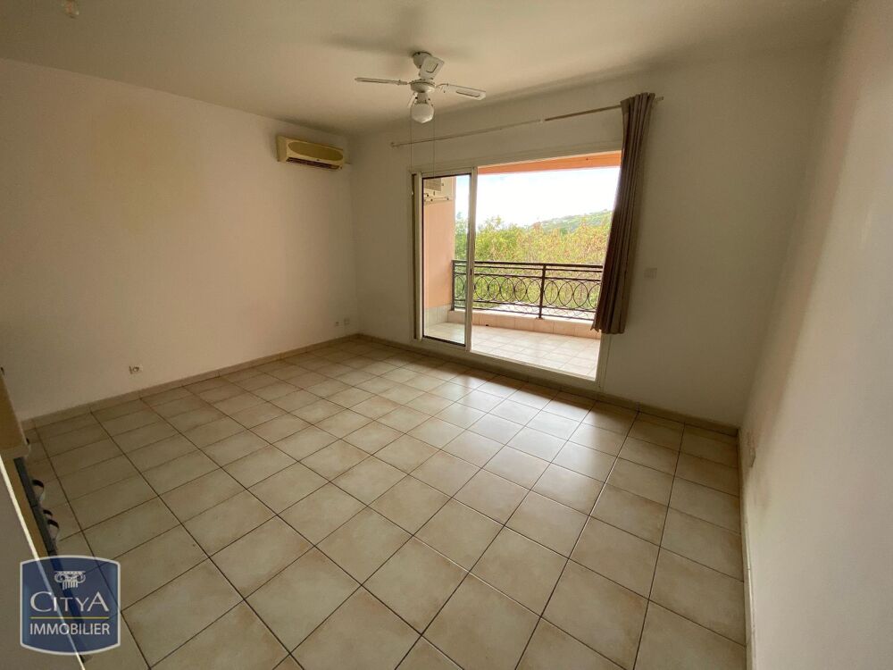 location Appartement - 2 pièce(s) - 41 m² Bois de Nèfles Saint Paul (97411)