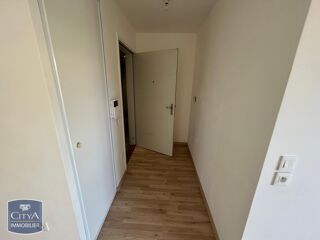  Appartement à louer 3 pièces 65 m²