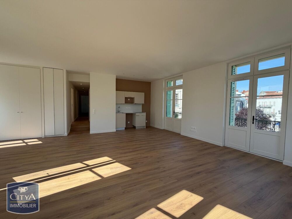 location Appartement - 4 pièce(s) - 88 m² Vichy (03200)