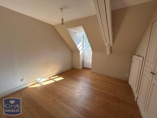 Appartement à louer 3 pièces 67 m²