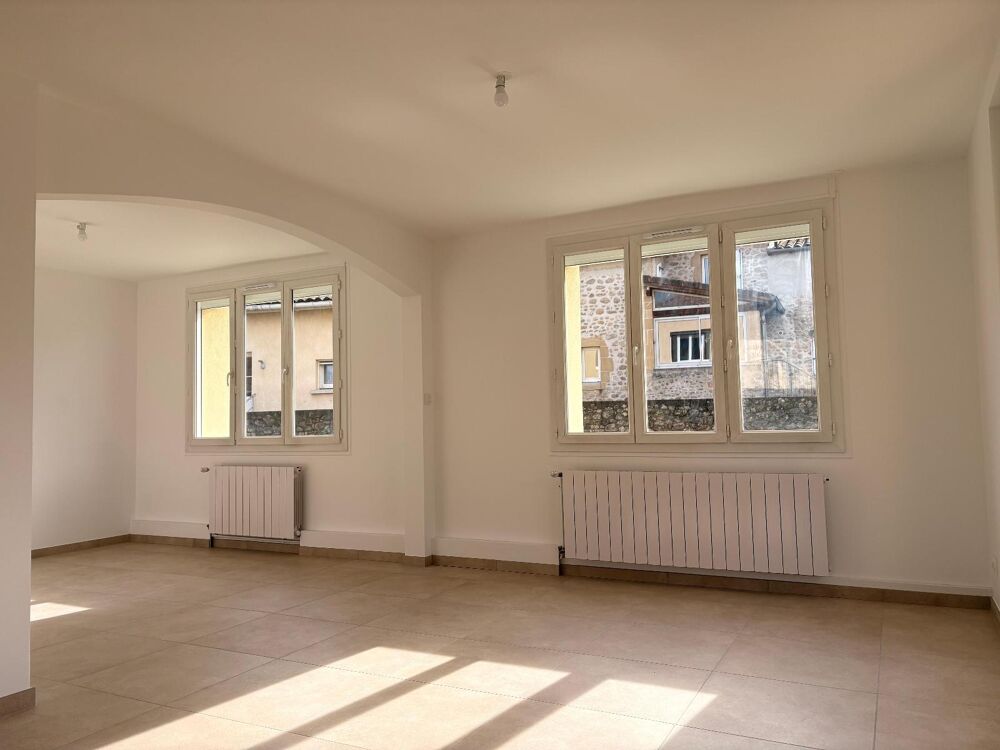 location Maison - 4 pièce(s) - 88 m² Saint-Didier-sous-Aubenas (07200)