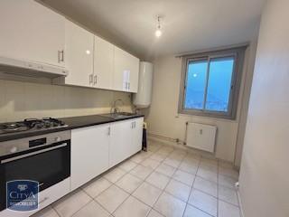  Appartement à louer 3 pièces 75 m²
