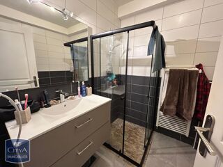  Appartement � louer 3 pi�ces 75 m�