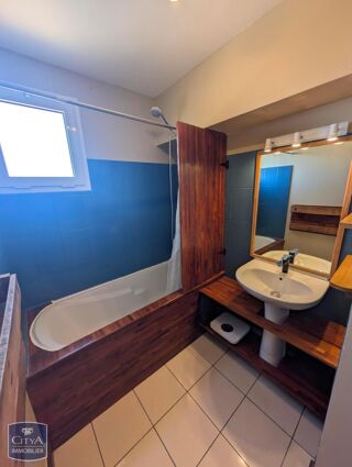 location Appartement - 3 pièce(s) - 51 m² Saint-Pierre (97410)