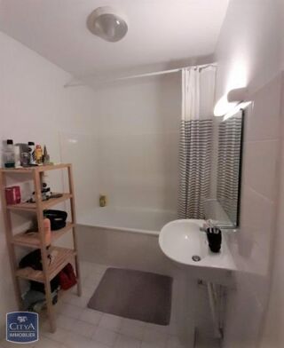  Appartement à louer 3 pièces 63 m²