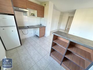  Appartement à louer 3 pièces 60 m²