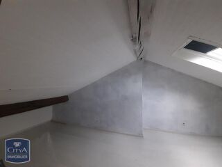  Appartement à louer 2 pièces 63 m²