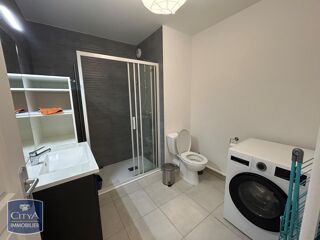  Appartement à louer 3 pièces 63 m²