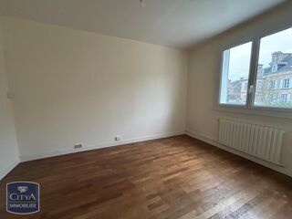  Appartement à louer 4 pièces 93 m²