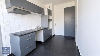  Appartement à louer 3 pièces 98 m²