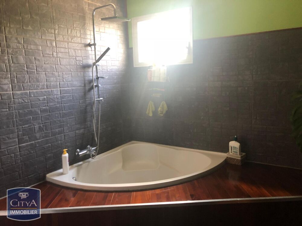 location Maison - 5 pièce(s) - 94 m² Le Tampon (97430)