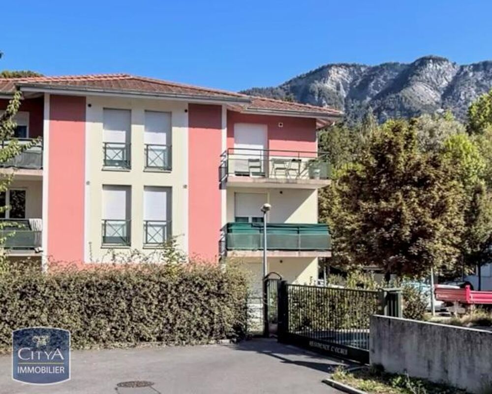 À louer : à proximité de la gare, T2 bis de 51,75 m² à B....