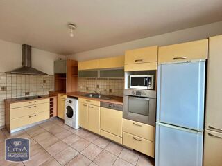  Appartement à louer 4 pièces 85 m²