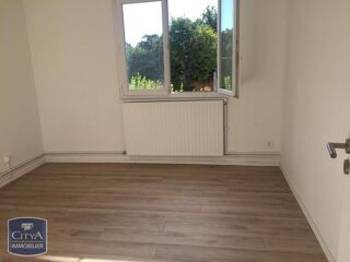  Appartement à louer 3 pièces 65 m²