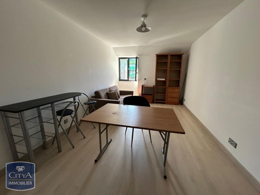 À LOUER : Appartement T1 meublé situé à Alençon, dans le....