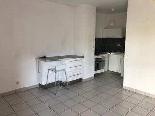  Appartement à louer 1 pièce 38 m²