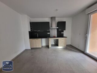  Appartement à louer 4 pièces 76 m²