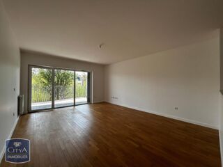  Appartement à louer 3 pièces 80 m²