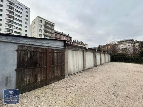  Parking / Garage  louer 