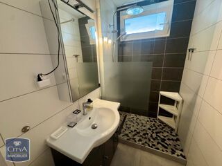  Appartement à louer 4 pièces 72 m²