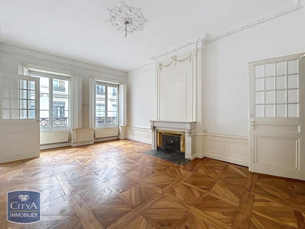 EXCLUSIVITÉ - GRAND APPARTEMENT 3 PIÈCES - 69002 LYON Vo....