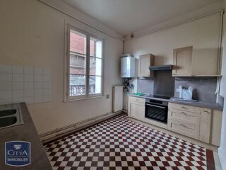  Appartement à louer 4 pièces 99 m²